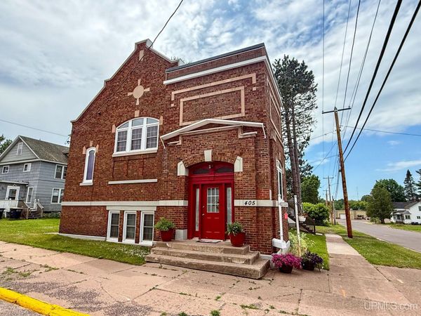 405 S Suffolk Street, Ironwood, MI 49938