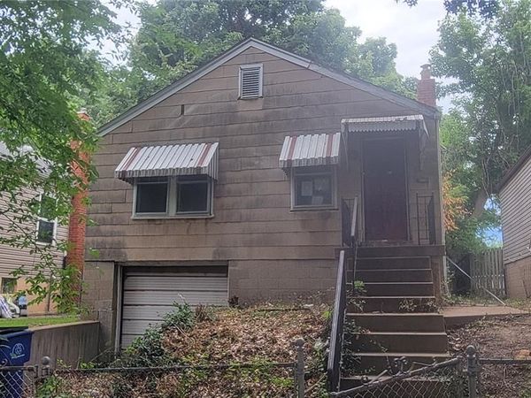 7161 Lindenwood Place , St Louis, MO 63109