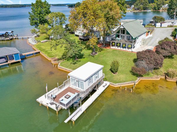 337 Emerald Pointe , Penhook, VA 24137