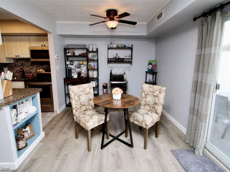 8064 Puritan Drive, Unit B, Mentor, OH 44060 Photo 13