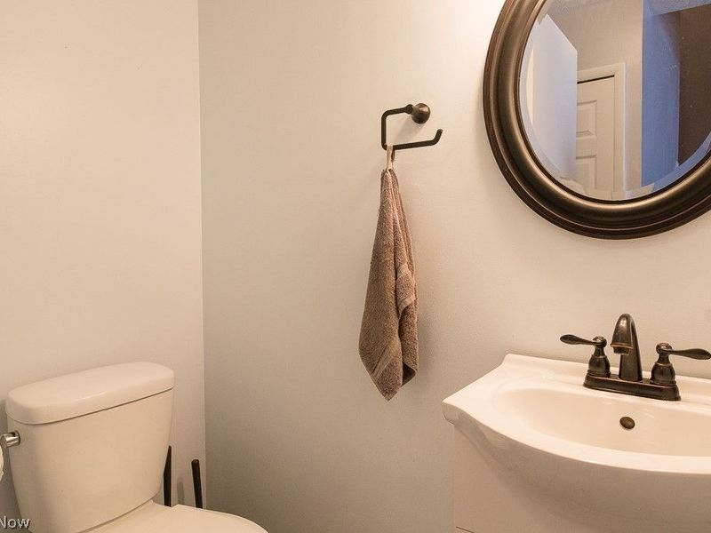 8064 Puritan Drive, Unit B, Mentor, OH 44060 Photo 16