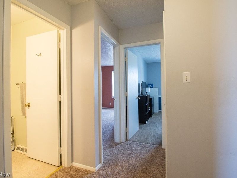 8064 Puritan Drive, Unit B, Mentor, OH 44060 Photo 17
