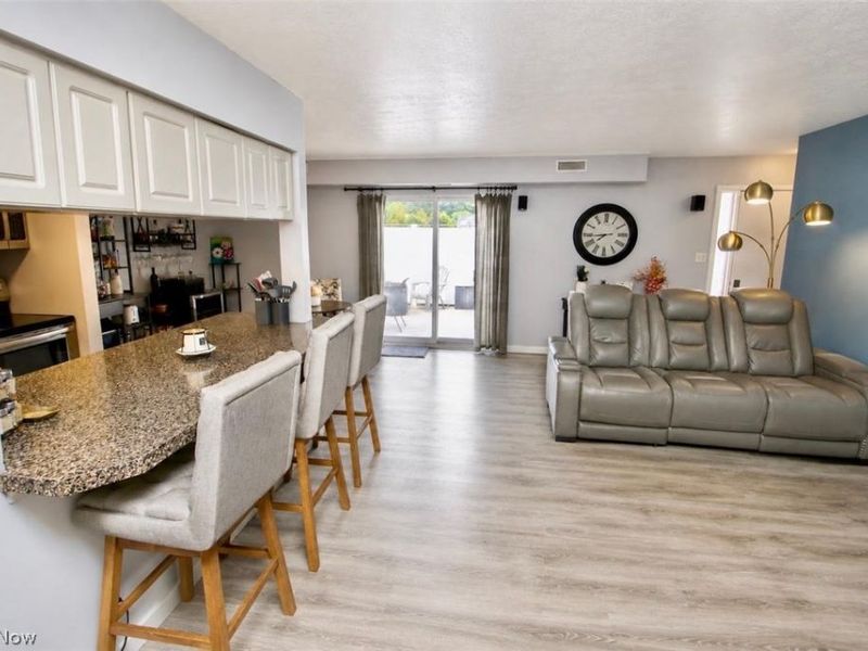 8064 Puritan Drive, Unit B, Mentor, OH 44060 Photo 6