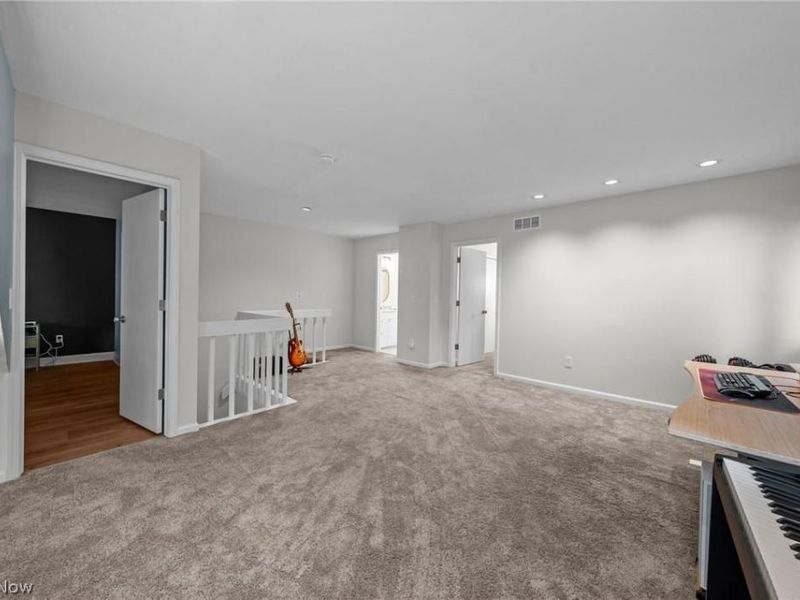 73 Lethbridge Lane, Akron, OH 44321 Photo 28