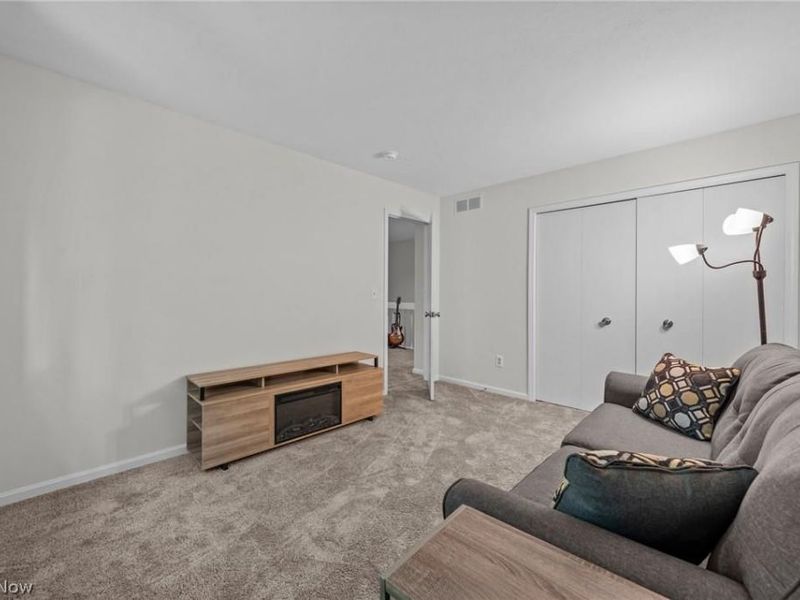 73 Lethbridge Lane, Akron, OH 44321 Photo 33