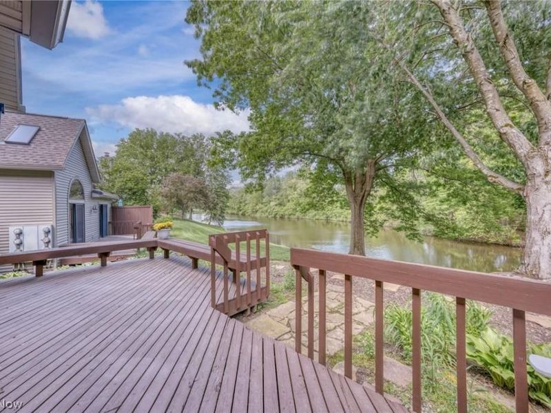73 Lethbridge Lane, Akron, OH 44321 Photo 37