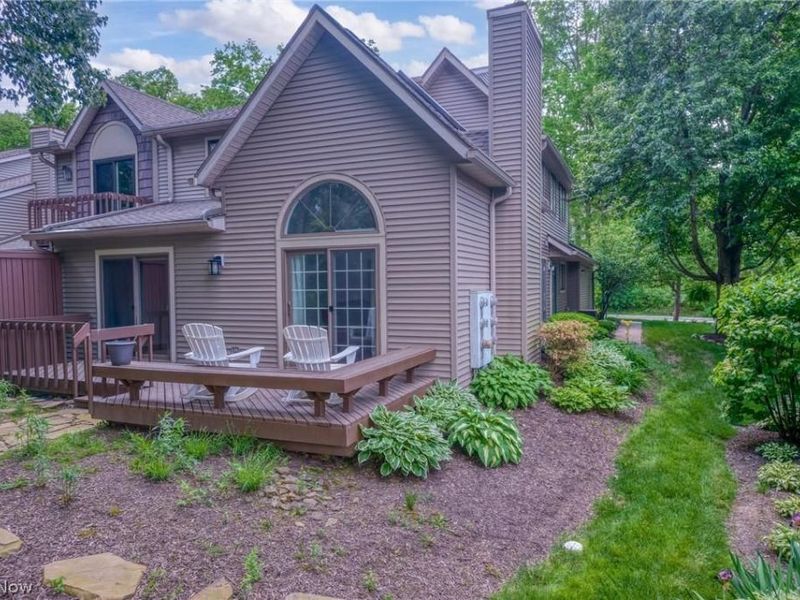 73 Lethbridge Lane, Akron, OH 44321 Photo 39