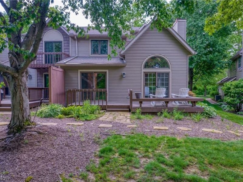 73 Lethbridge Lane, Akron, OH 44321 Photo 40