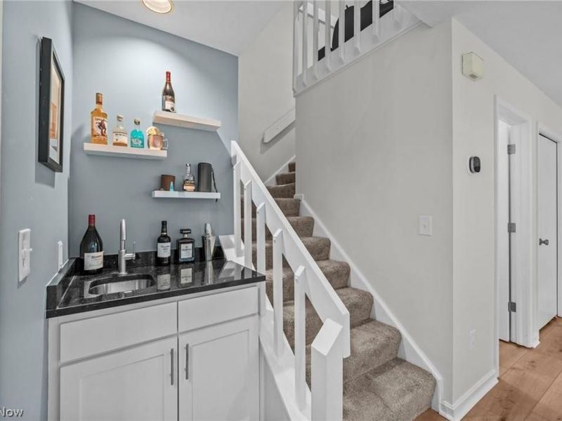 73 Lethbridge Lane, Akron, OH 44321 Photo 7