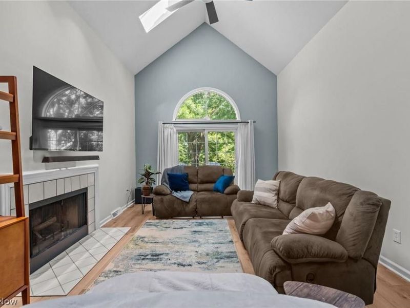 73 Lethbridge Lane, Akron, OH 44321 Photo 8