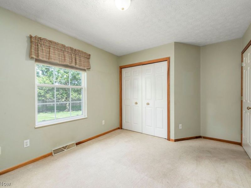 16826 Newport Lane, Middleburg Heights, OH 44130 Photo 19