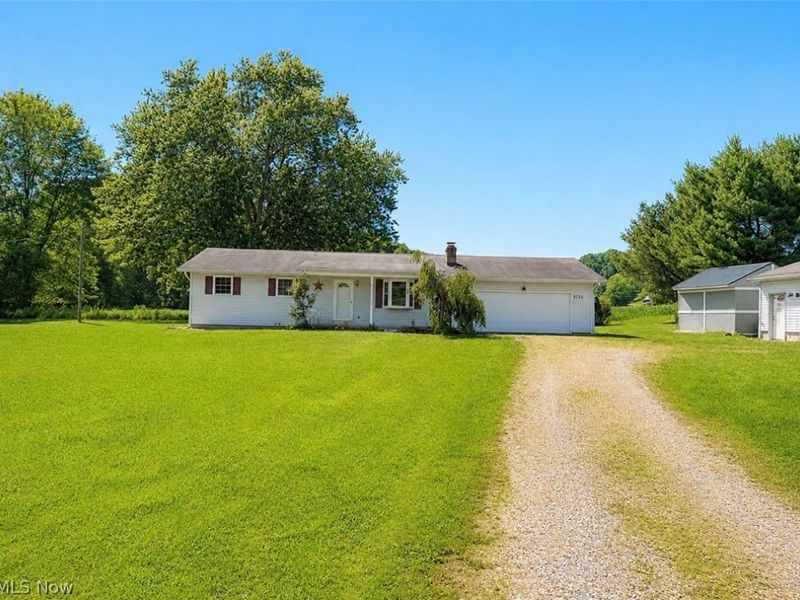 9754 Stonecreek Road, Newcomerstown, OH 43832 Photo 3