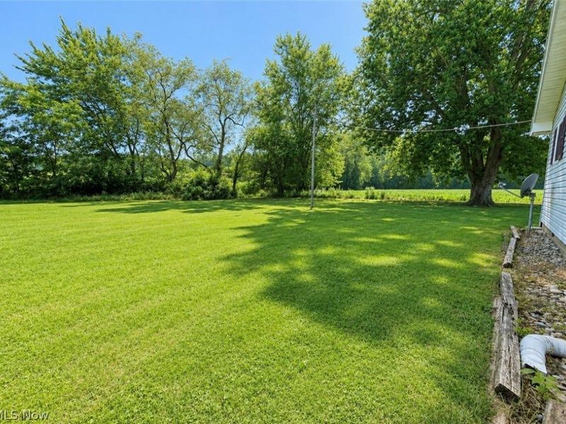 9754 Stonecreek Road, Newcomerstown, OH 43832 Photo 6