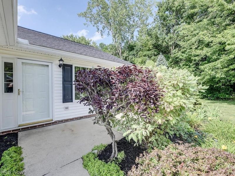 1972 Marsh Lane, Painesville Township, OH 44077 Photo 4