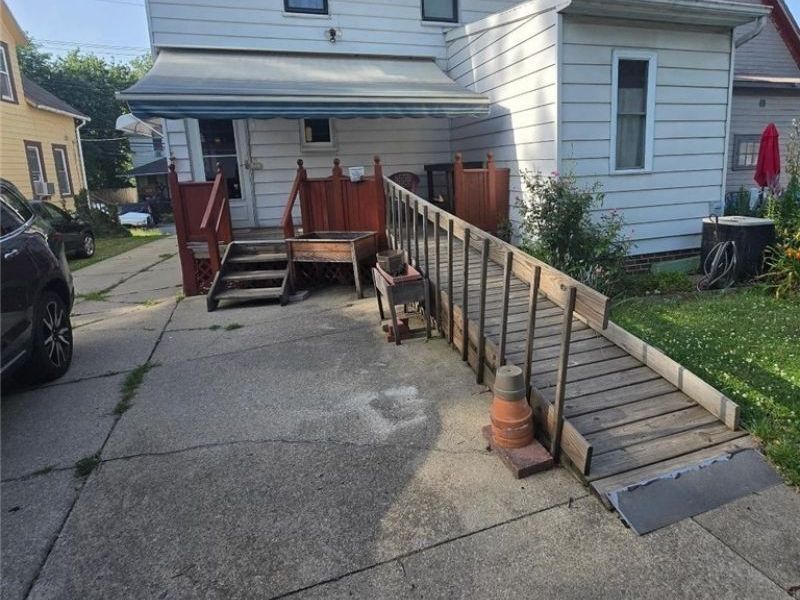 3105 Searsdale Avenue, Cleveland, OH 44109 Photo 21