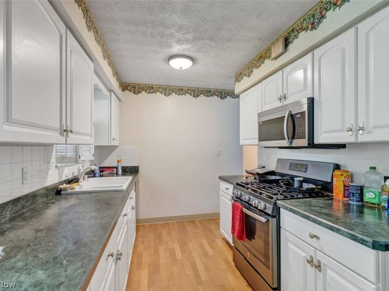 5707 Vickie Lane, Bedford Heights, OH 44146 Photo 5