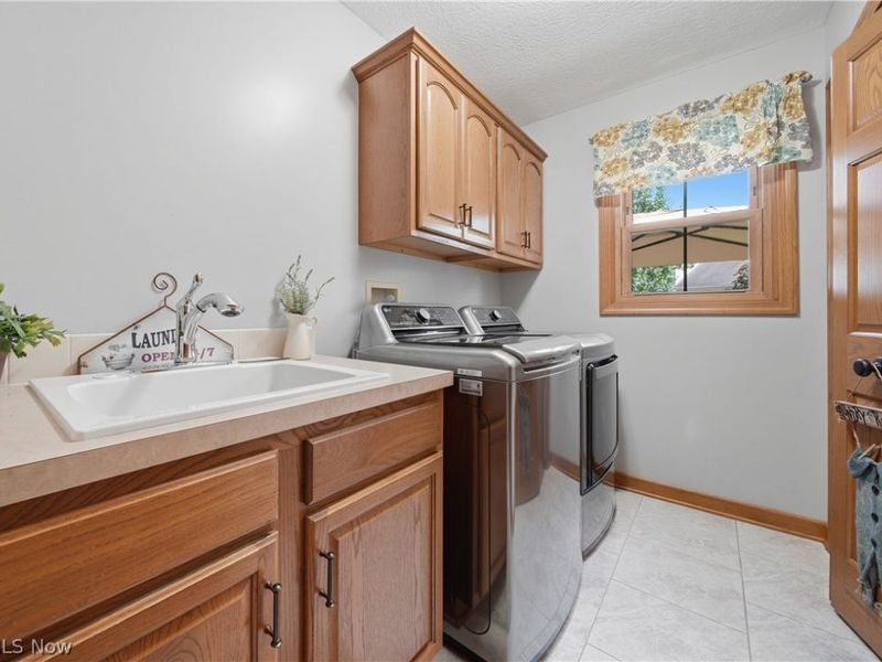 3530 Lamb Circle NW, North Canton, OH 44720 Photo 18