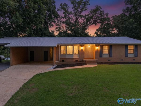 625 Keith Drive, Weaver, AL 36277