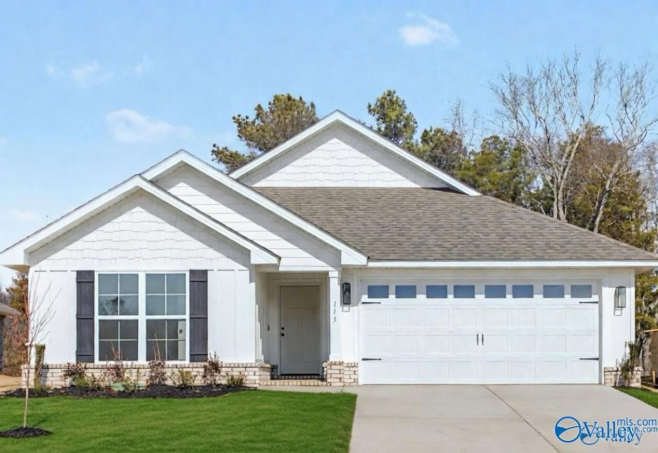 250 Gwynns Fall Trail, Huntsville, AL 35810 Main Photo