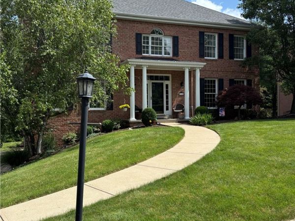115 Drake Dr , Wexford, PA 15090