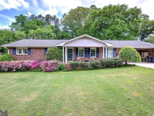 27 Oakdale Drive, Cartersville, GA 30120