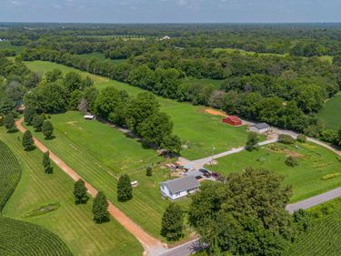 445 Fisher Road, Paducah, KY 42001