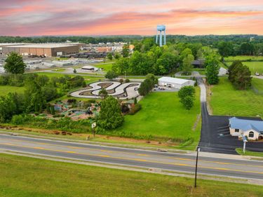 2367 U.S. 127 Business , Jamestown, KY 42629
