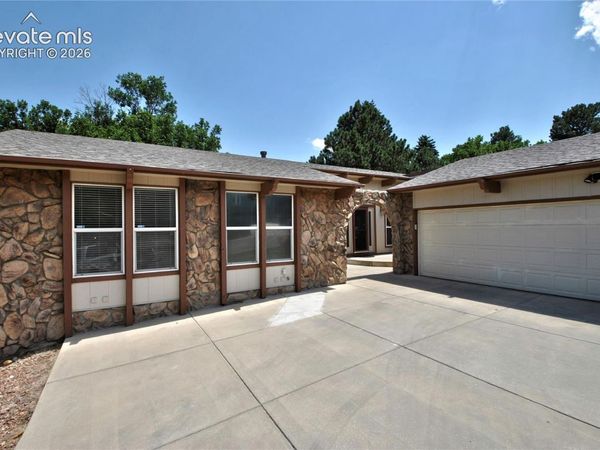 6129 Applewood Ridge Circle, Colorado Springs, CO 80918