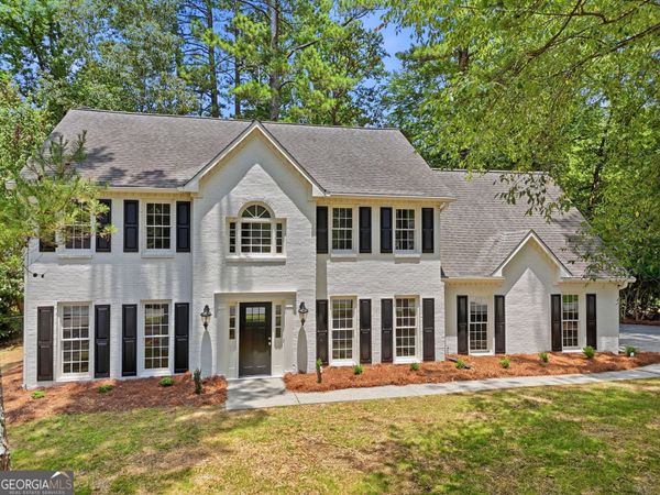 4933 Willow Creek Drive, Woodstock, GA 30188