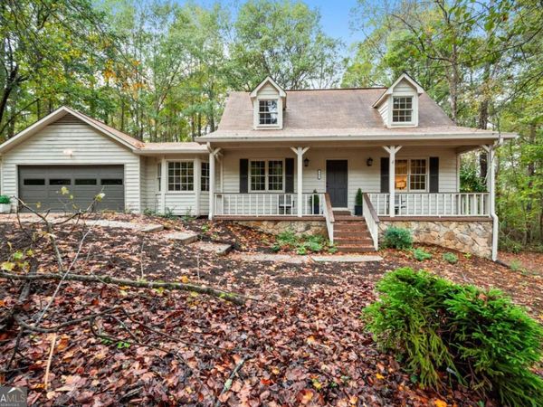 165 Fox Hunt Court, Fayetteville, GA 30214