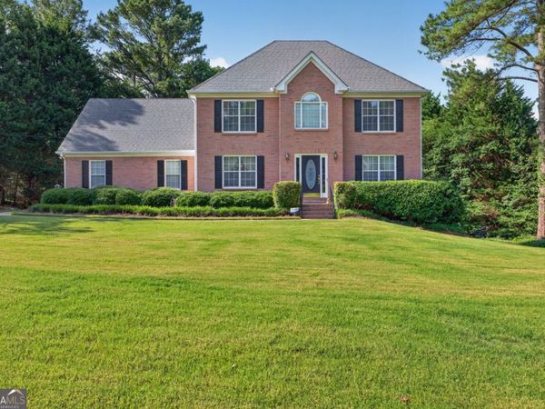 860 Scenic Lake Drive, Lawrenceville, GA 30045