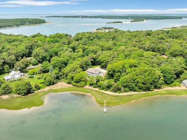 233 Scraggy Neck Rd, Bourne, MA 02532