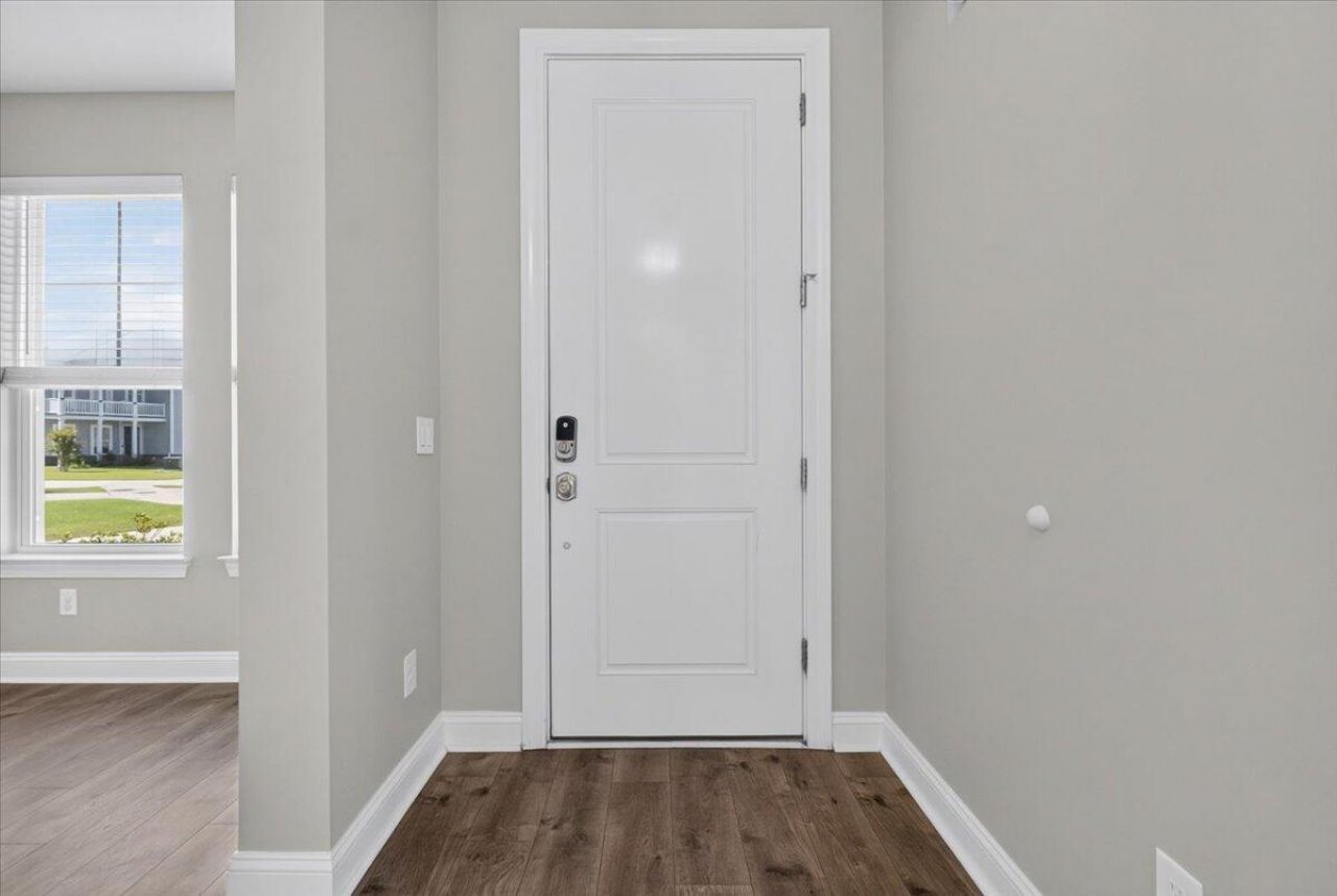 126 Cotesworth Court Photo 4
