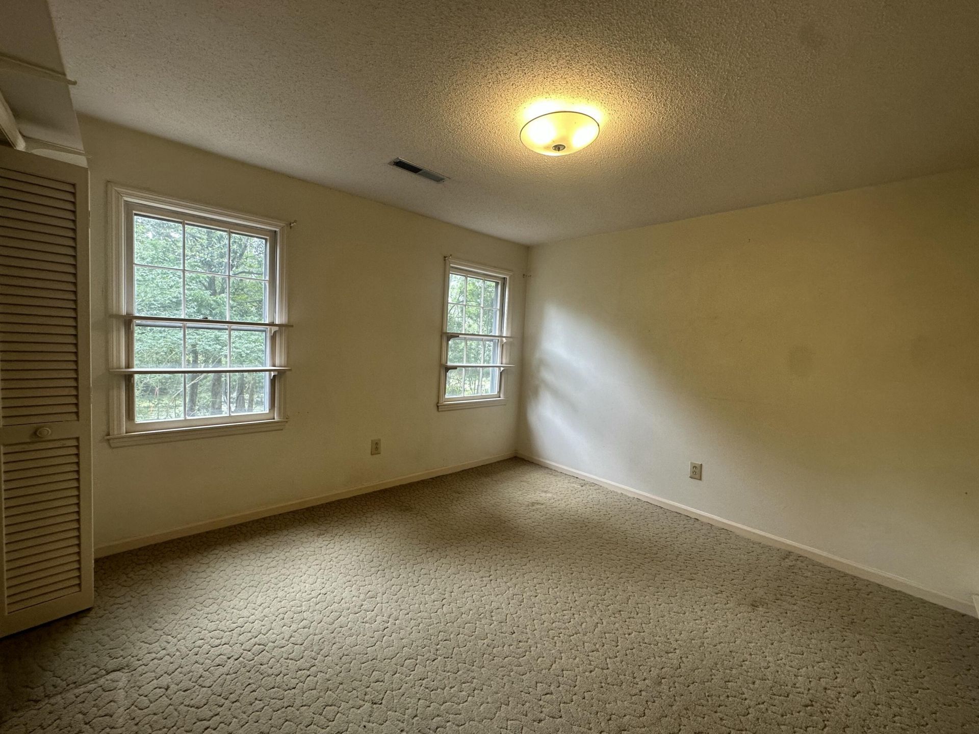 688 Pelzer Drive Photo 32