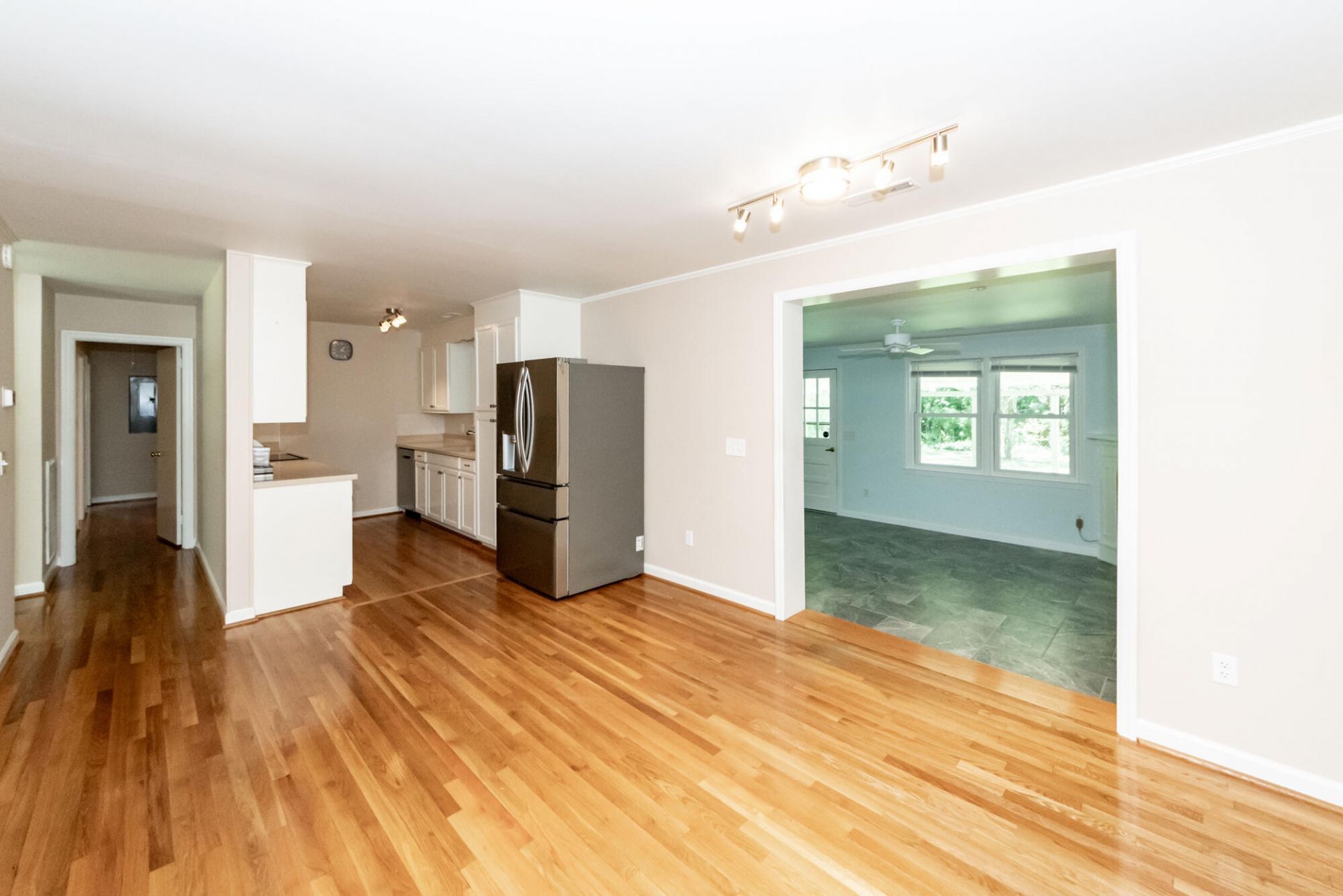 2416 Tiffany Drive Photo 11