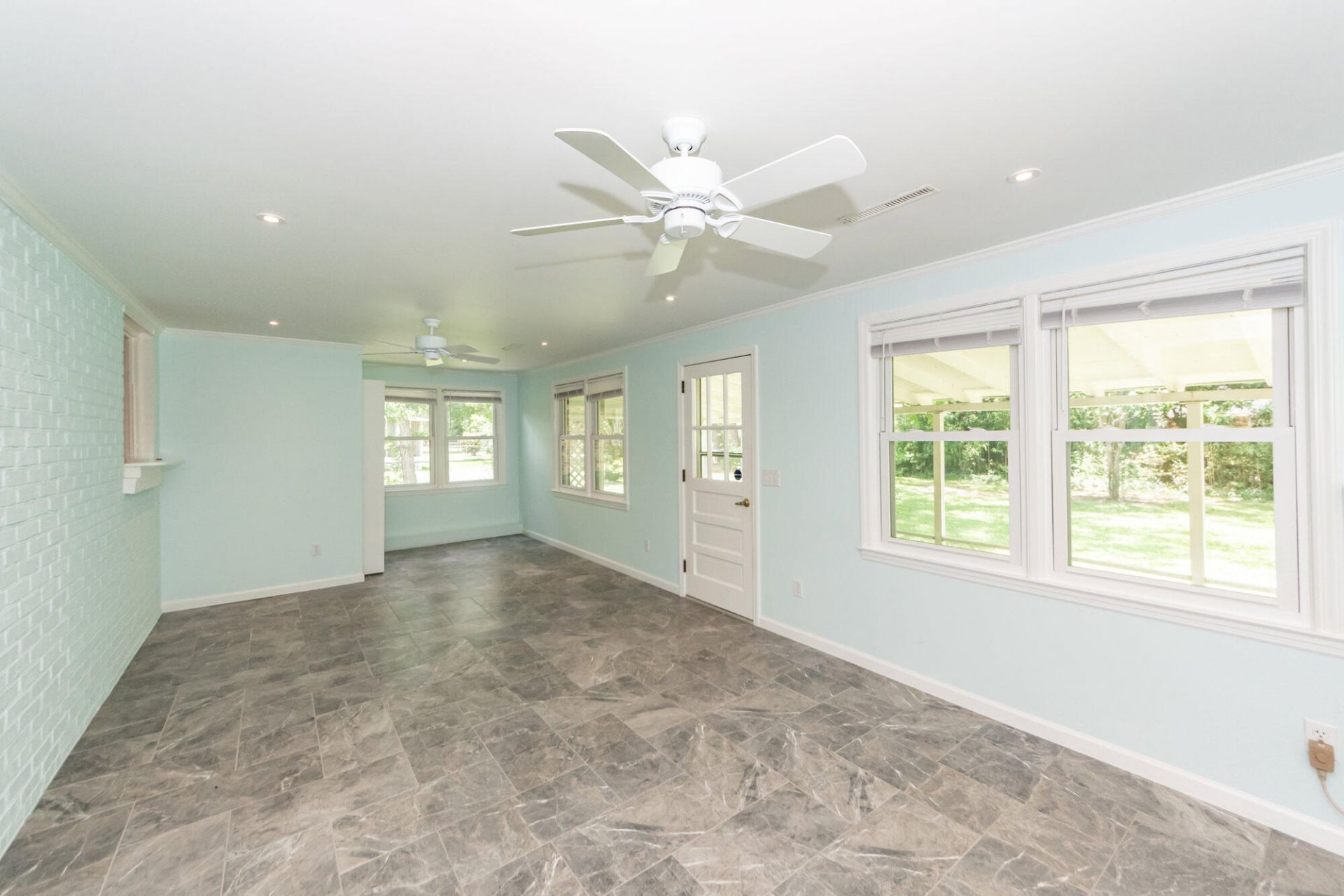 2416 Tiffany Drive Photo 16