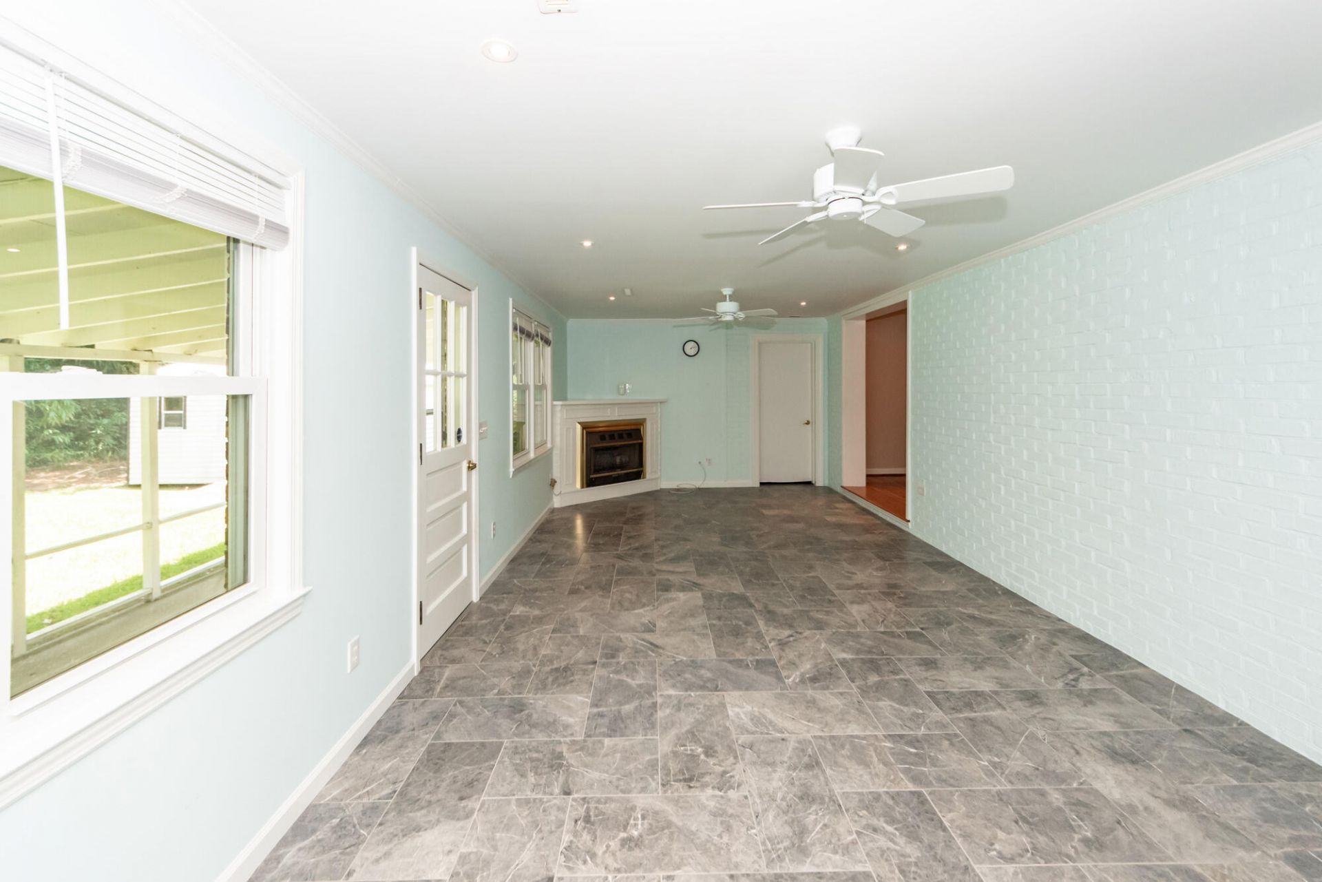 2416 Tiffany Drive Photo 21