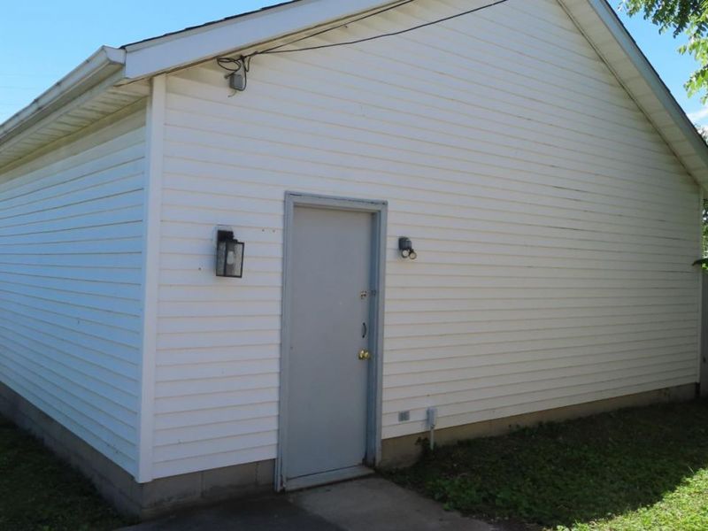 214 W Boalt Street, Sandusky, OH 44870 Photo 8