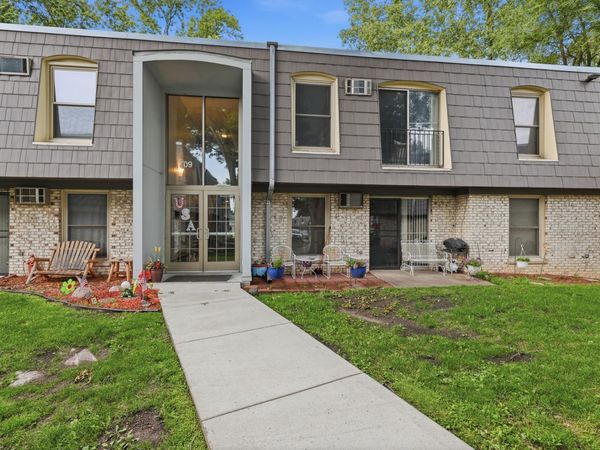 709 11th Avenue S, Unit 5, Minneapolis, MN 55415