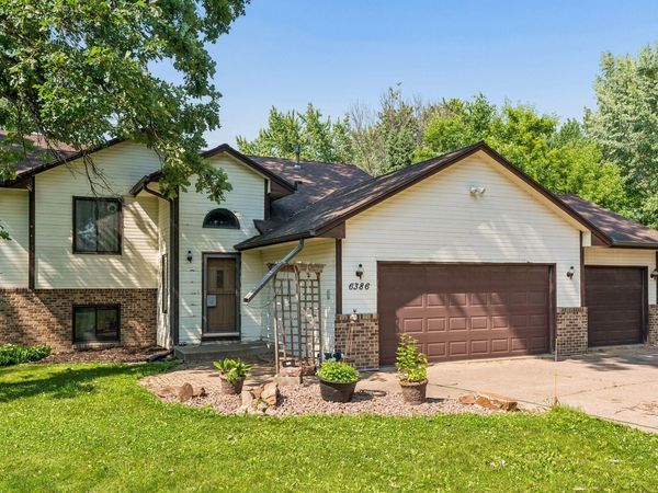 6386 255th Street, Wyoming, MN 55092