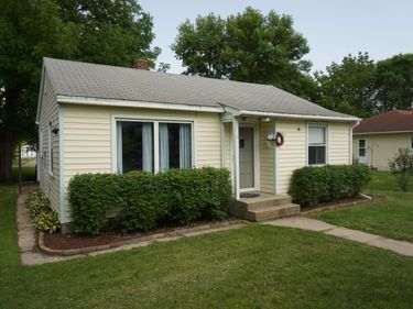403 3rd Street S, Grove City, MN 56243