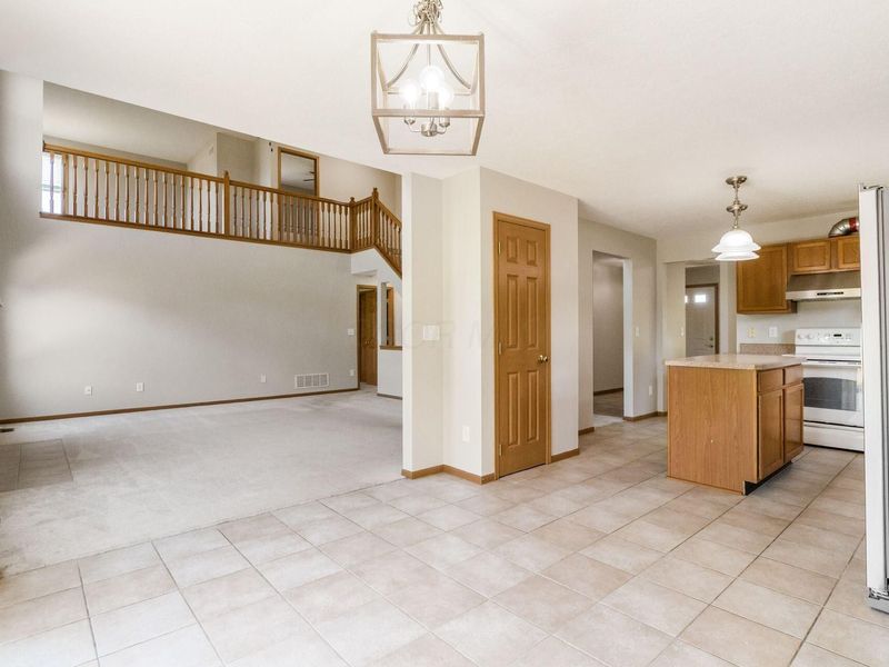 1665 Daffodil Place , Lewis Center, OH 43035 Photo 15