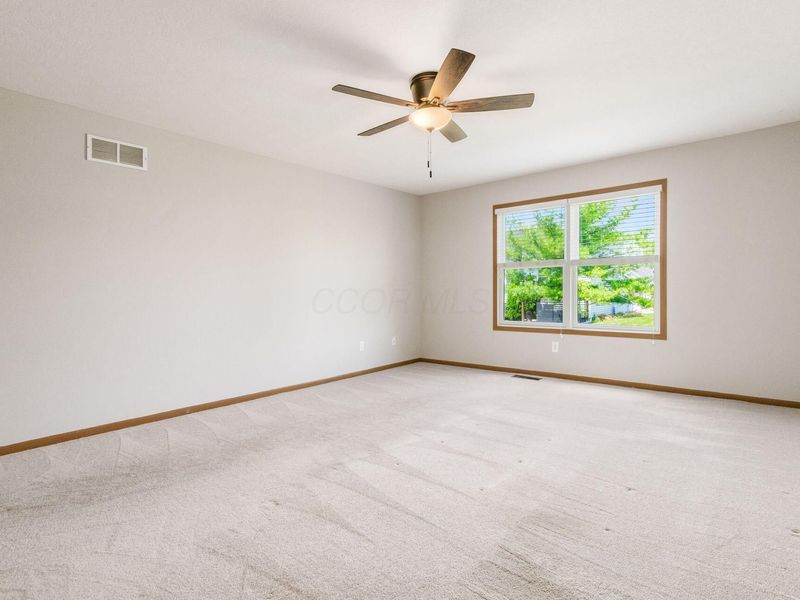 1665 Daffodil Place , Lewis Center, OH 43035 Photo 22