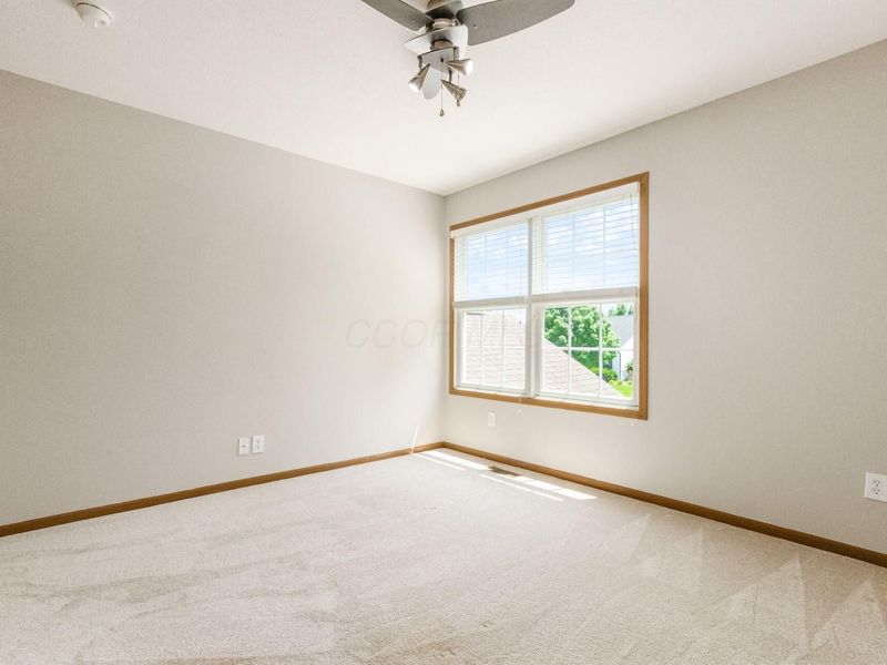 1665 Daffodil Place , Lewis Center, OH 43035 Photo 35