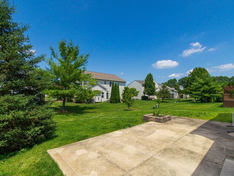 1665 Daffodil Place , Lewis Center, OH 43035 Photo 41