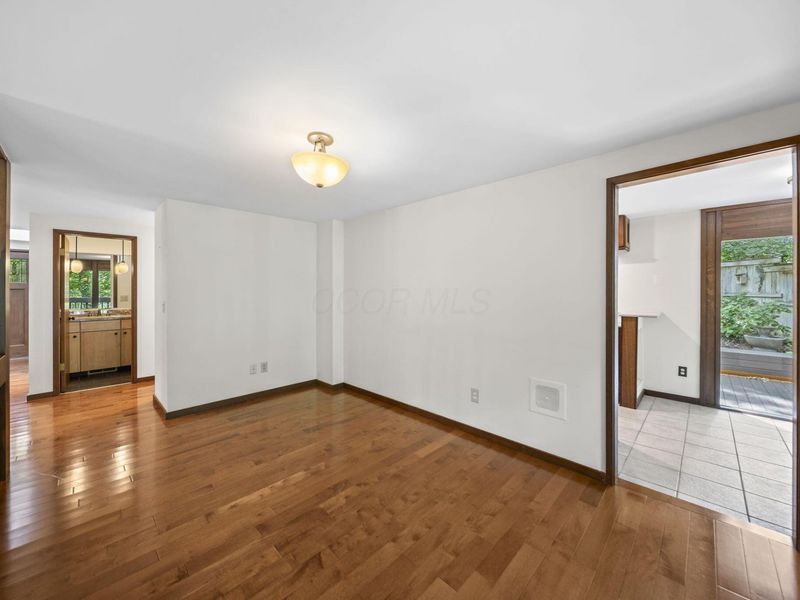 815 Lookout Point Drive, Columbus, OH 43235 Photo 17