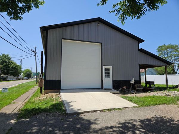 152 E Liberty Street E, Martinsburg, OH 43037