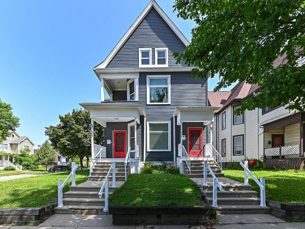 400 E Garfield AVENUE, Unit 402, Milwaukee, WI 53212