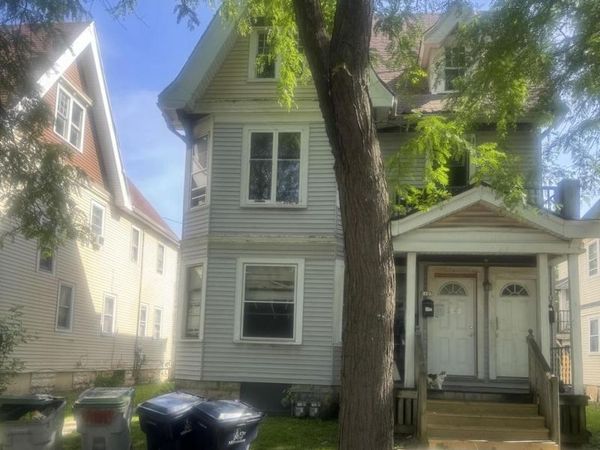1107 W Ring STREET, Unit 1109, Milwaukee, WI 53206