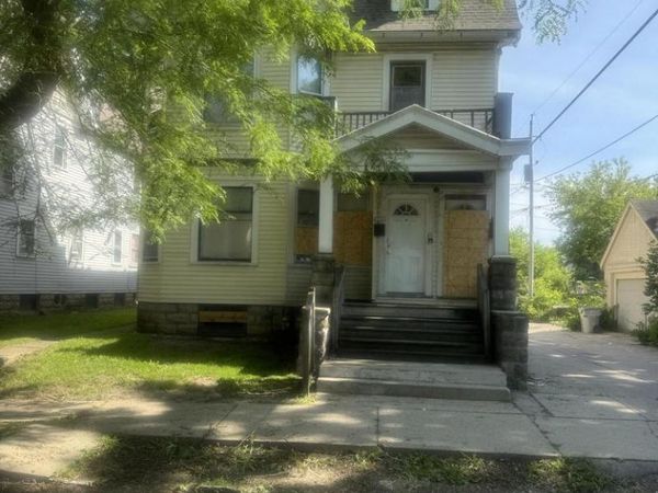 1113 W Ring STREET, Unit 1115, Milwaukee, WI 53206